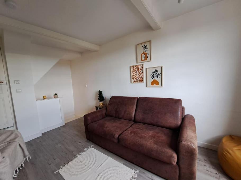 Charmant Duplex A Thiers, Vue Sur La Chaine Des Puys Kültér fotó